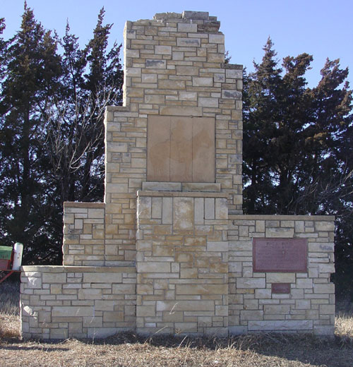 PIKE MONUMENT front lg
